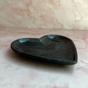 VIDE POCHE COEUR NOIR EN RESINE EPOXY