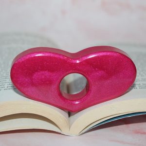 Bague de lecture fushia en résine epoxy
