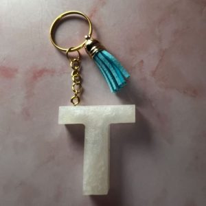 PORTE CLE T BLANC EN RESINE EPOXY