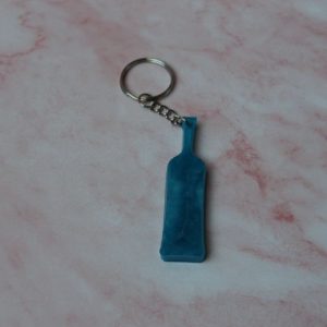 Porte clef bouteille blzeu en résine epoxy